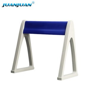 Triangular pipette holder